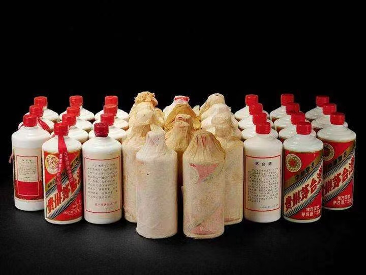 前锋日照岚山回收酒价格哪里回收(附近上门回收茅台酒）?